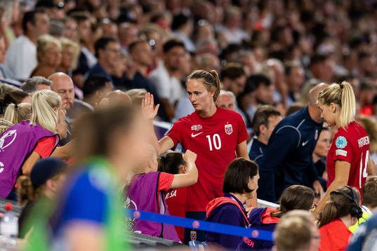 Caroline Graham Hansen and Ada Hegerberg of Norway