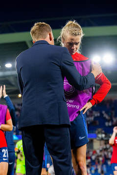 Head coach Martin Sjögren and Ada Hegerberg of Norway look
