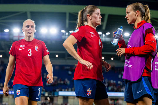 Maria Thorisdottir, Maren Mjelde and Guro Reiten of Norway