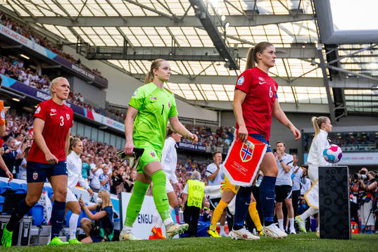 Maria Thorisdottir, goalkeeper Guro Pettersen and Maren