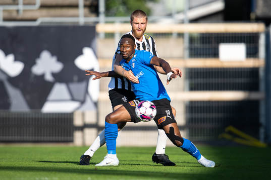 Bläddra bland fler bilder av Fotboll, Superettan, Landskrona - Halmstad