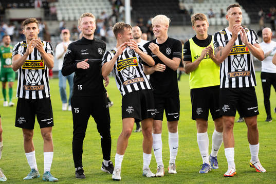 Landskronas spelare jublar