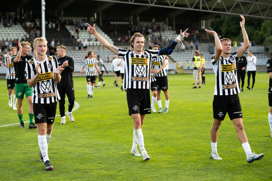 Landskronas spelare jublar