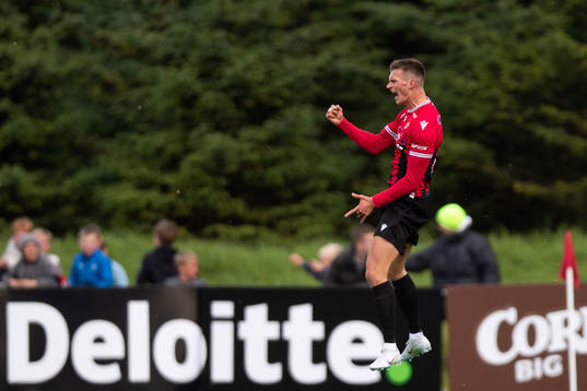 Karl Fridleifur Gunnarsson of Vikingur celebrates