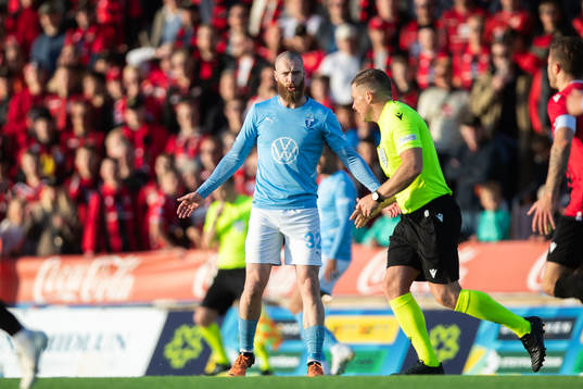 Jo Inge Berget of Malmö FF reacts