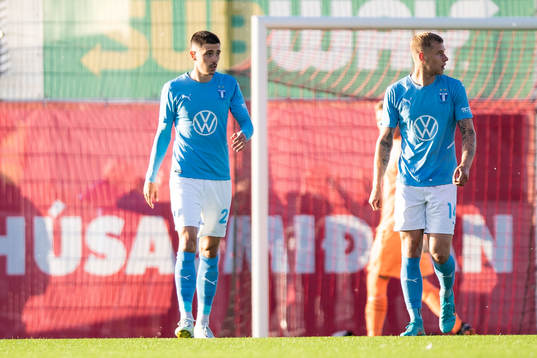 Dennis Hadzikadunic and Felix Beijmo of Malmö FF looks