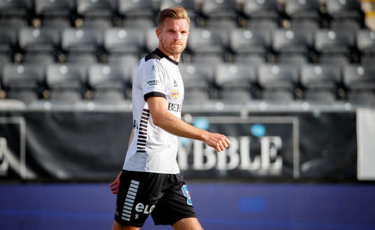 Örebros Erik Björndahl deppar