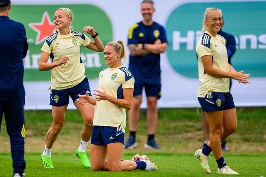 Hanna Glas, Fridolina Rolfö and Hanna Bennison of the