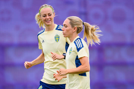 Amanda Ilestedt and Elin Rubensson of the Swedish women's