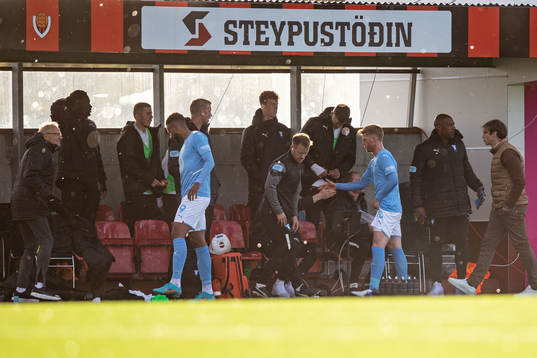 Isaac Kiese Thelin and Anders Christiansen of Malmö FF