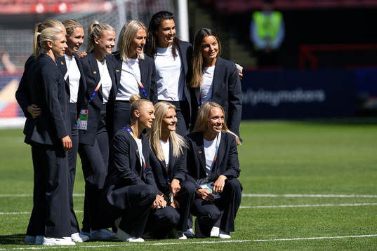 Magdalena Eriksson, Jonna Andersson , goalkeeper Jennifer