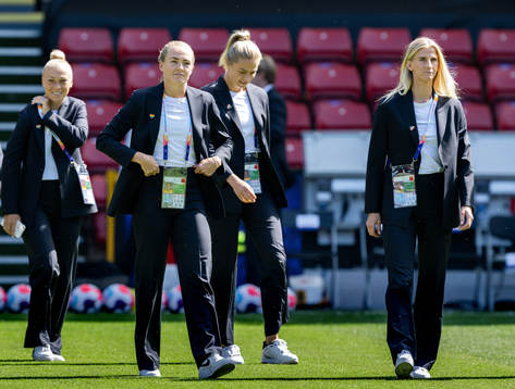 Hanna Bennison . Magdalena Eriksson . Fridolina Rolfö and