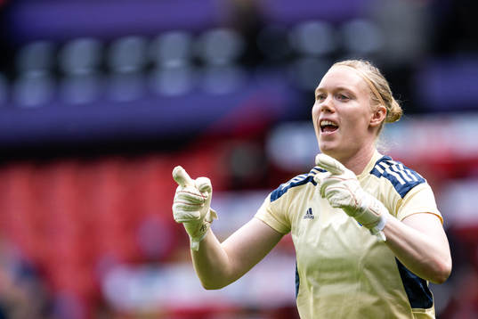 Goalkeeper Hedvig Lindahl of Sweden