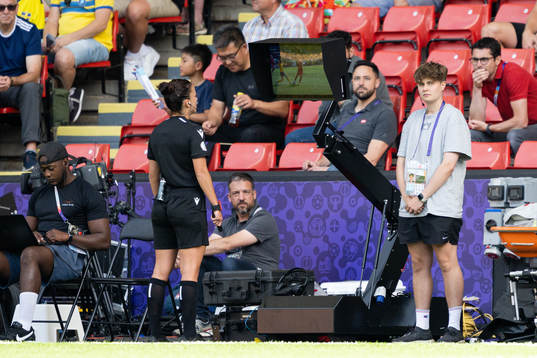 Referee Marta Huerta De Aza with a VAR review