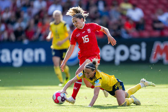 Kosovare Asllani of Sweden and Sandrine Mauron of