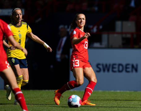 Kosovare Asllani of Sweden and Lia Wälti of Switzerland