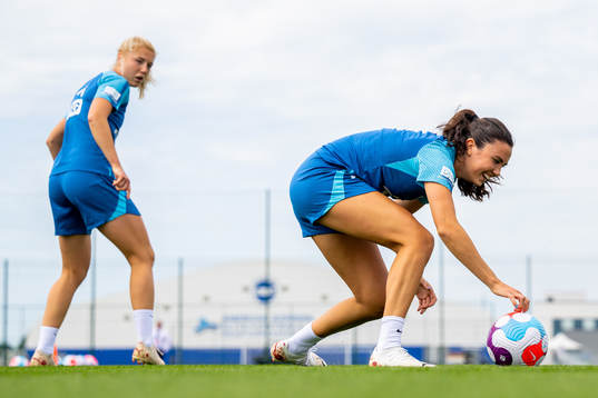 Sophie Román Haug and Ingrid Syrstad Engen of the