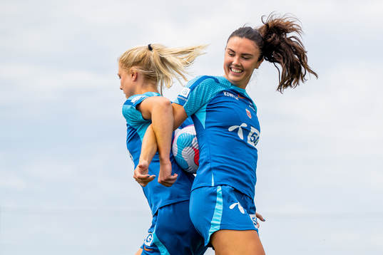 Sophie Román Haug and Ingrid Syrstad Engen of the