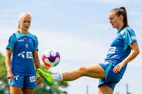 Amalie Eikeland and Vilde Bøe Risa of the Norwegian