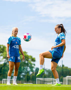 Amalie Eikeland and Vilde Bøe Risa of the Norwegian
