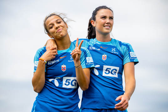Celin Bizet Ildhusøy and Ingrid Syrstad Engen of the