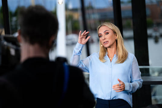 Frida Nordstrand i Tv4/Cmores EM-studio