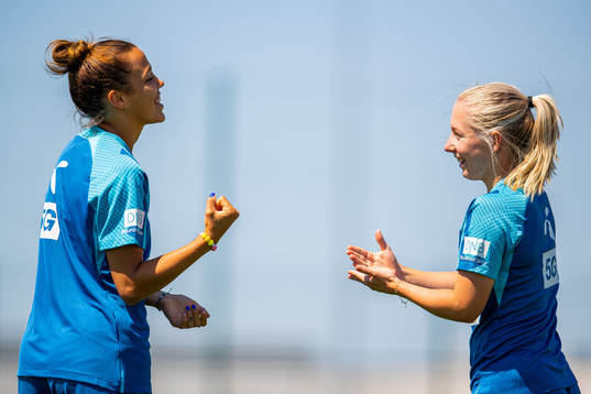 Celin Bizet Ildhusøy and Thea Bjelde of the Norwegian