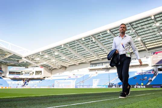 head coach Martin Sjögren of Norway
