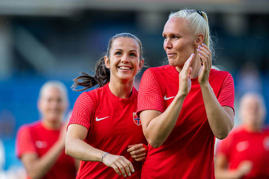 Tuva Hansen and Maria Thorisdottir of Norway