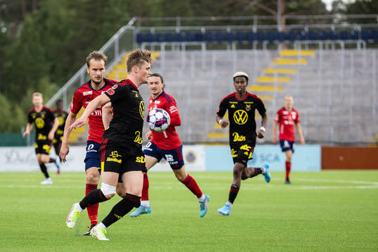 Östersunds Sebastian Karlsson Grach