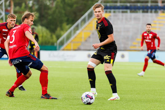 Östersunds Sebastian Karlsson Grach