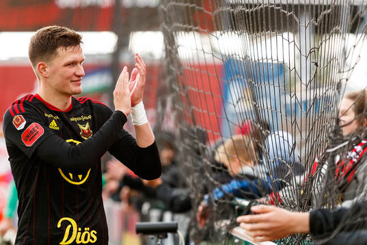 Östersunds Myroslav Mazur jublar