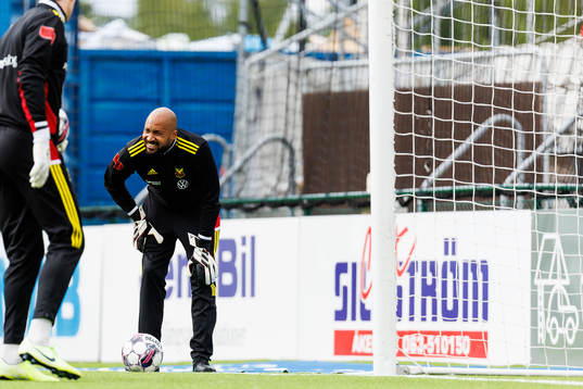 Östersunds målvakt Aly Keita