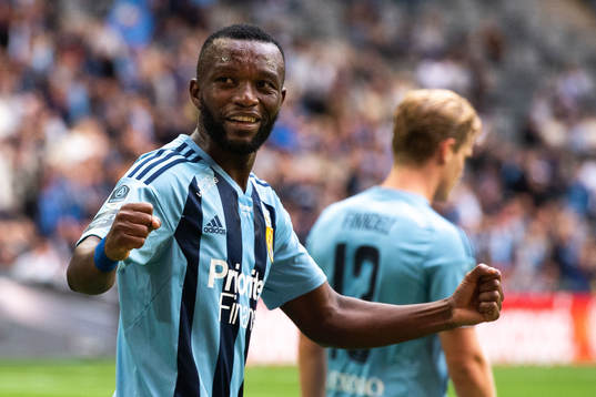 Djurgårdens Emmanuel Justine Rabby Banda jublar