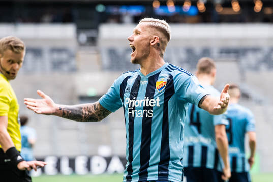 Djurgårdens Victor Edvardsen jublar