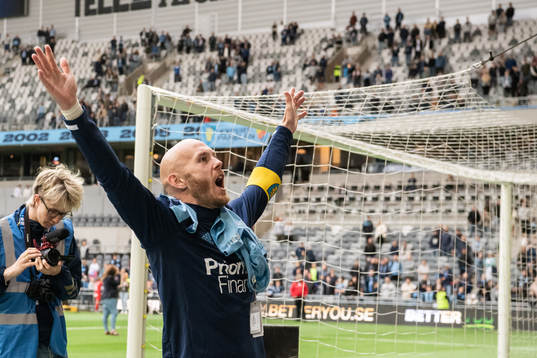 Djurgårdens Magnus Eriksson jublar