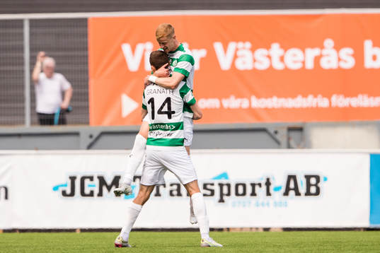 Västerås Viktor Granath jublar