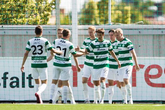 Västerås spelare jublar