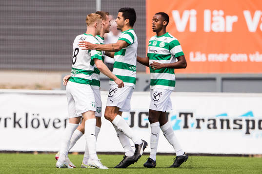 Västerås spelare jublar