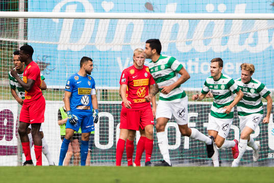 Landskronas målvakt Amr Kaddoura deppar