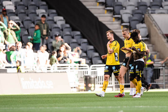 Elfsborgs Emmanuel Boateng och Gustav Henriksson deppar