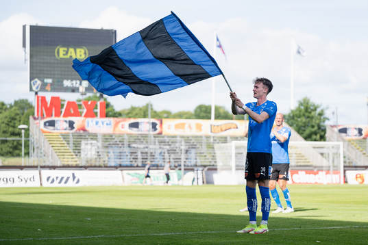 Halmstads Alexander Johansson jublar