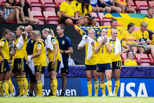 Hanna Glas, Magdalena Eriksson and Stina Blackstenius of