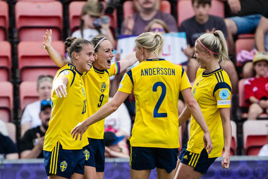 Filippa Angeldahl and Kosovare Asllani of Sweden celebrate