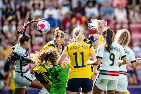 Sweden scores 3-0