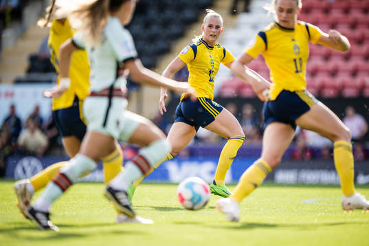 Stina Blackstenius of Sweden