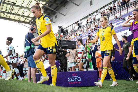 Filippa Angeldahl and Fridolina Rolfö of Sweden