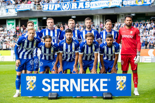 IFK Göteborgs startelva uppe fr.v. Gustaf Norlin, Carl