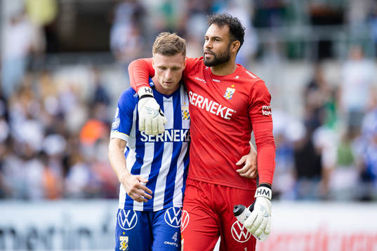 IFK Göteborgs Carl Johansson och målvakt Warner Hahn