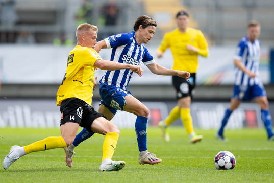 Mjällbys Herman Johansson och IFK Göteborgs Simon Thern